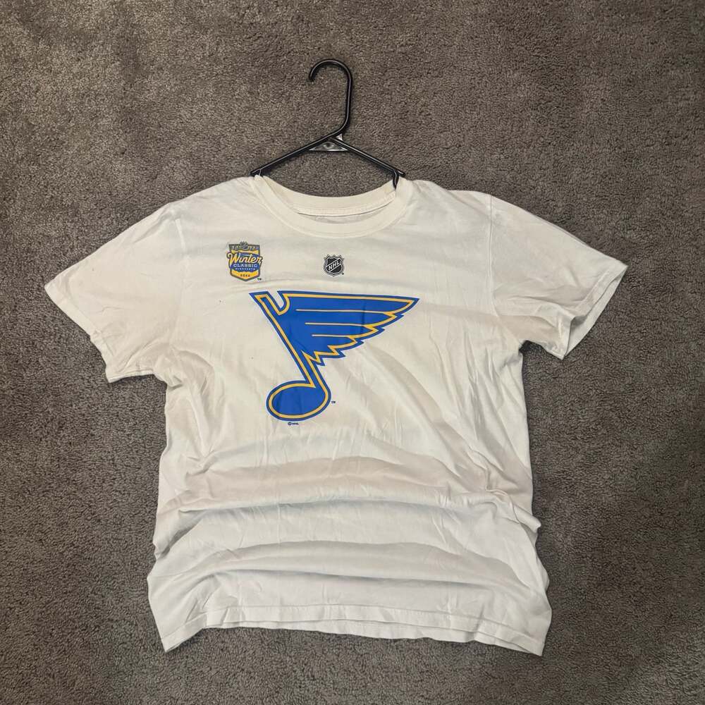 Fanatics St. Louis Blues 2022 Winter Classic T-Shirt Size Medium